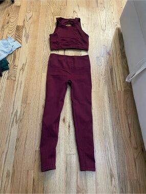 Seamless High-Waist Leggings and Crop Sports Bra - Burgundy
